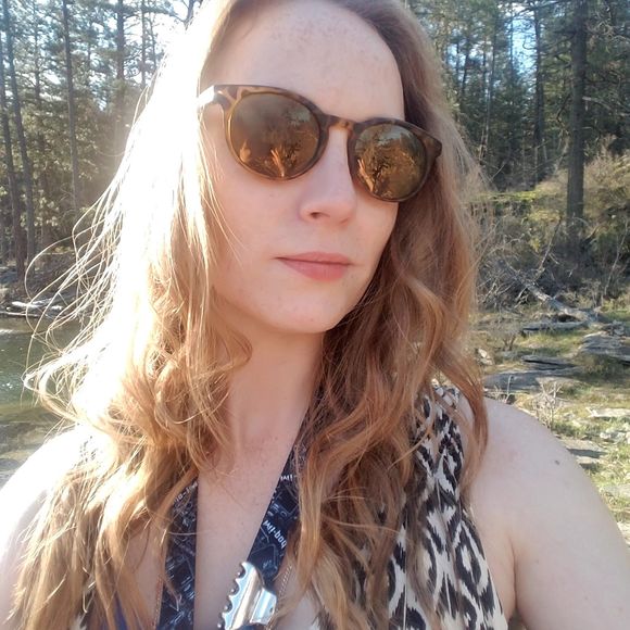 Meet your Posher, Autumn - Picture 1 of 1